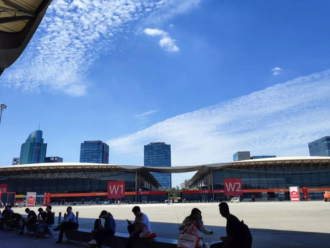 1767088130298690.jpg 展会回顾 零奔洋上海国际LED展会圆满结束3.jpg